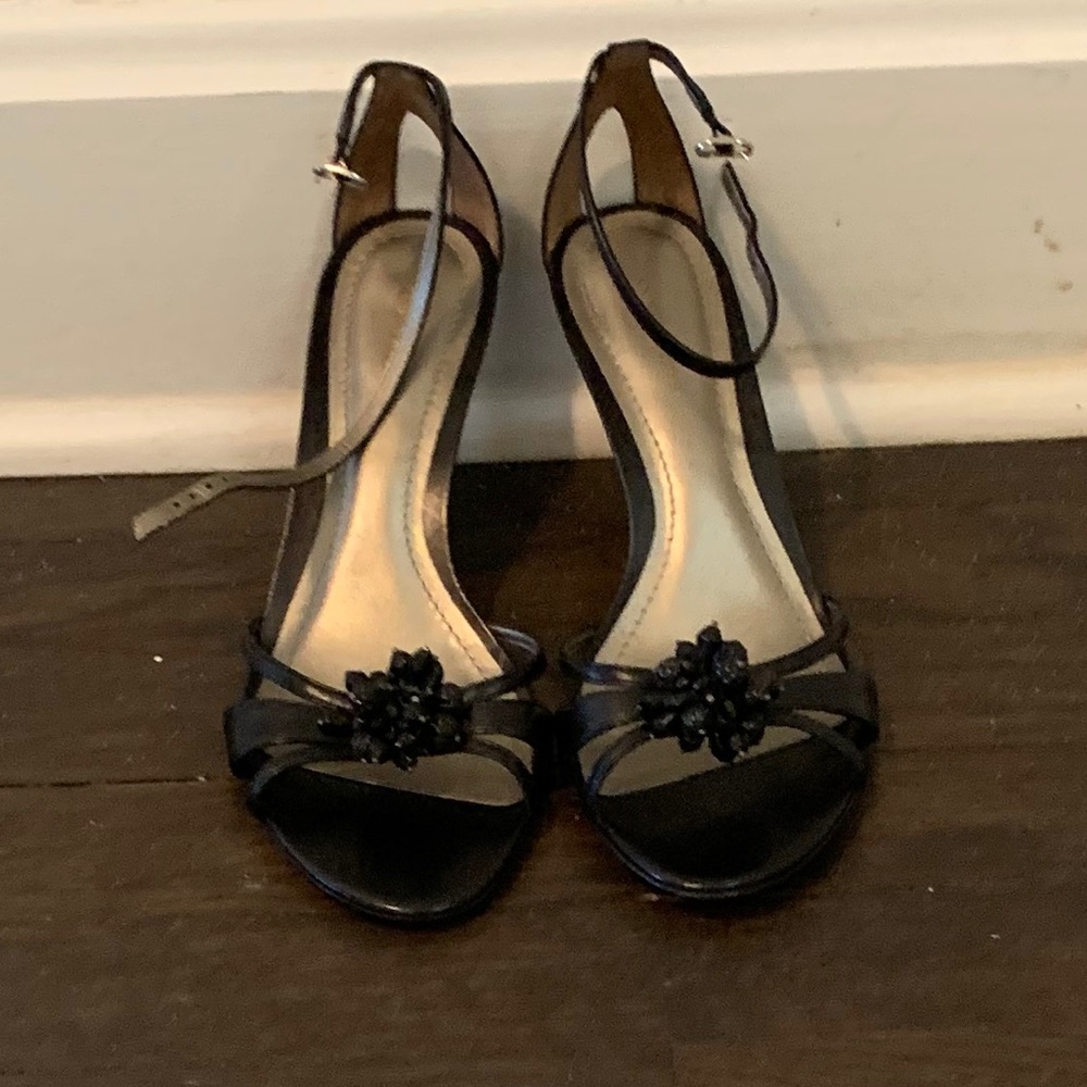 Like New Ann Taylor "Victoria" Heels